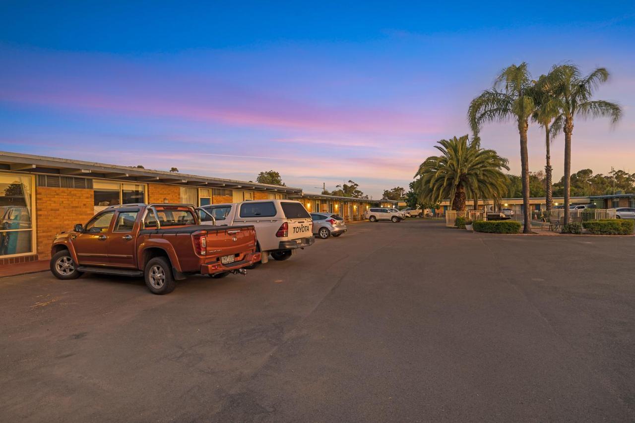 Plainsman Motel Forbes Zewnętrze zdjęcie