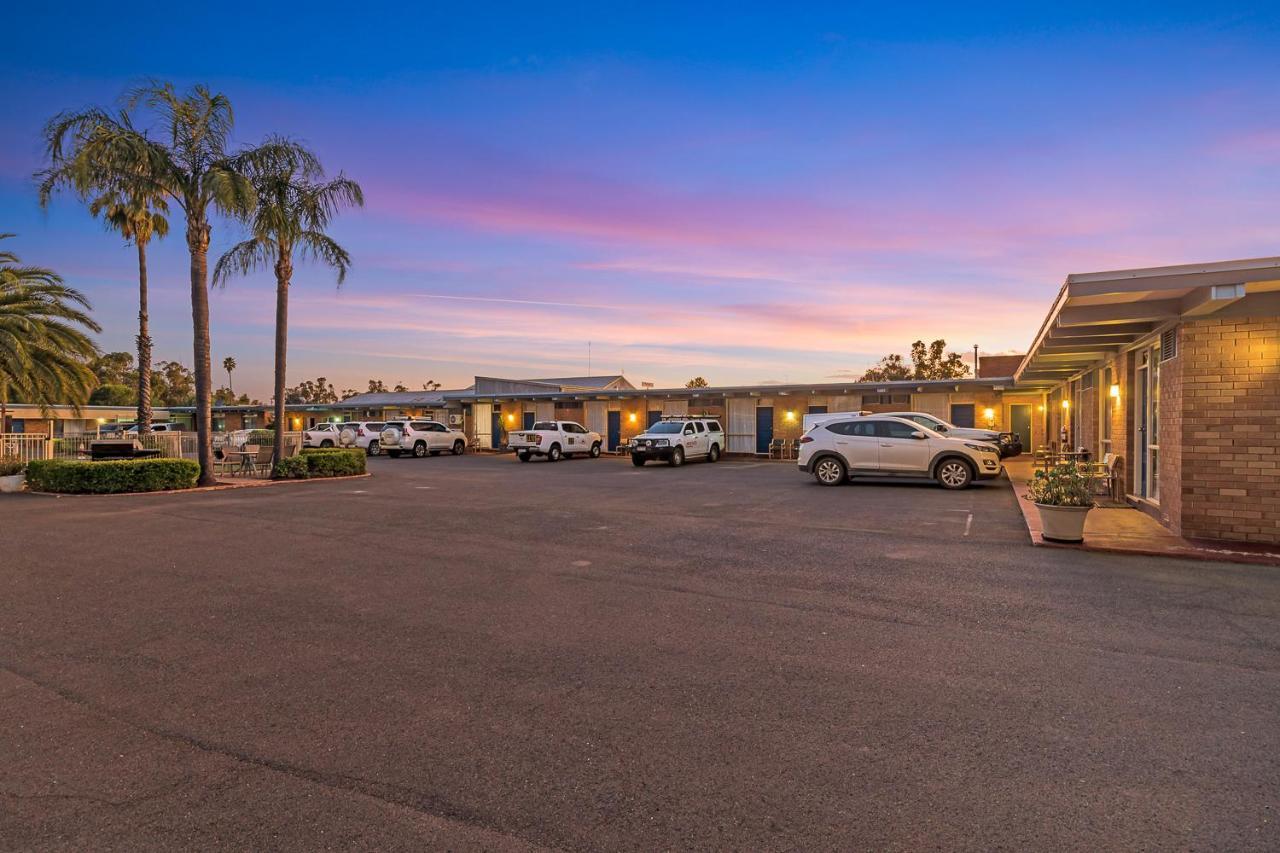 Plainsman Motel Forbes Zewnętrze zdjęcie