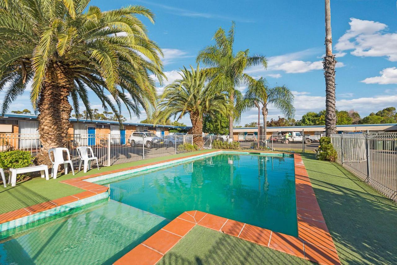 Plainsman Motel Forbes Zewnętrze zdjęcie