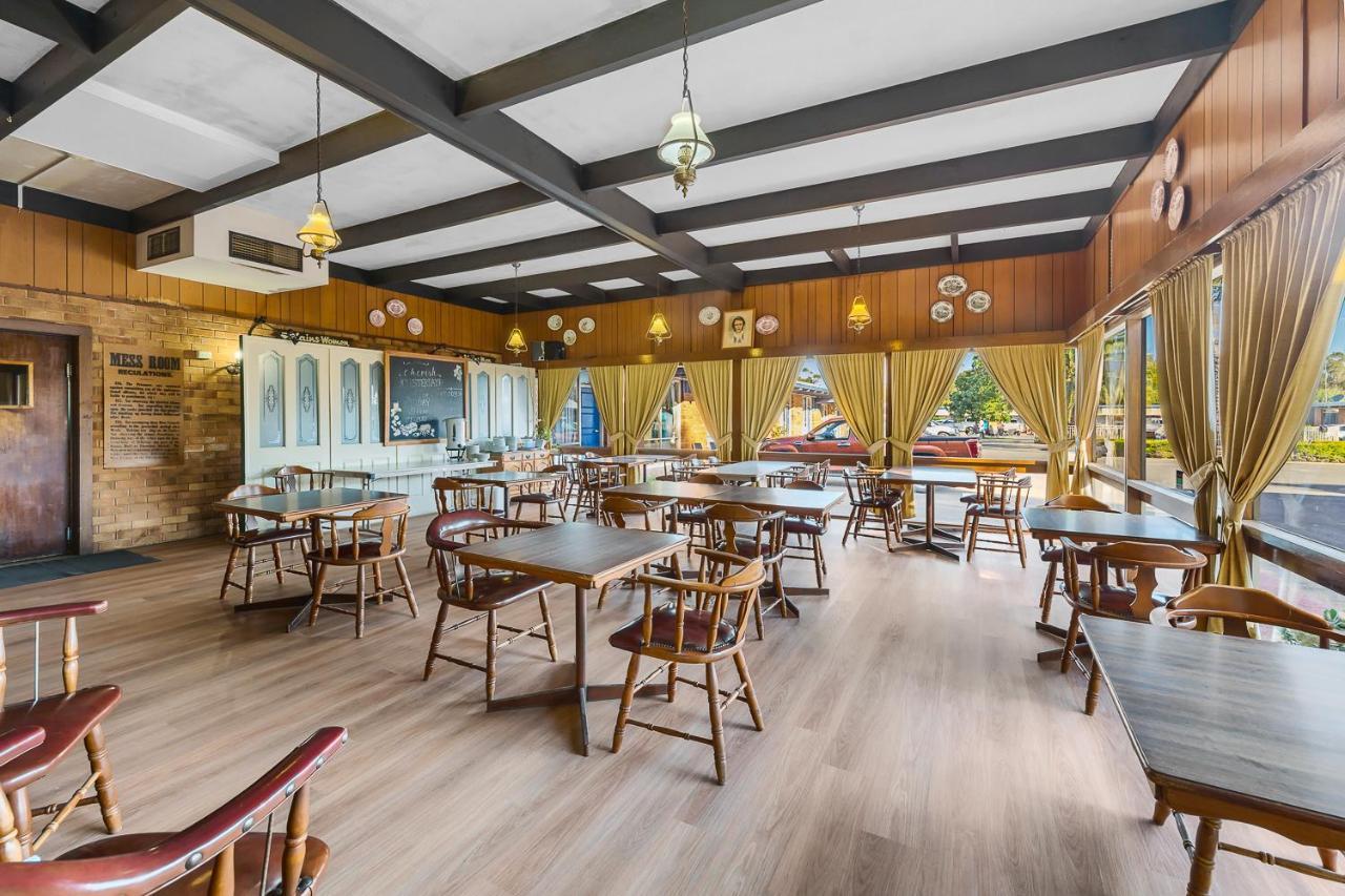 Plainsman Motel Forbes Zewnętrze zdjęcie