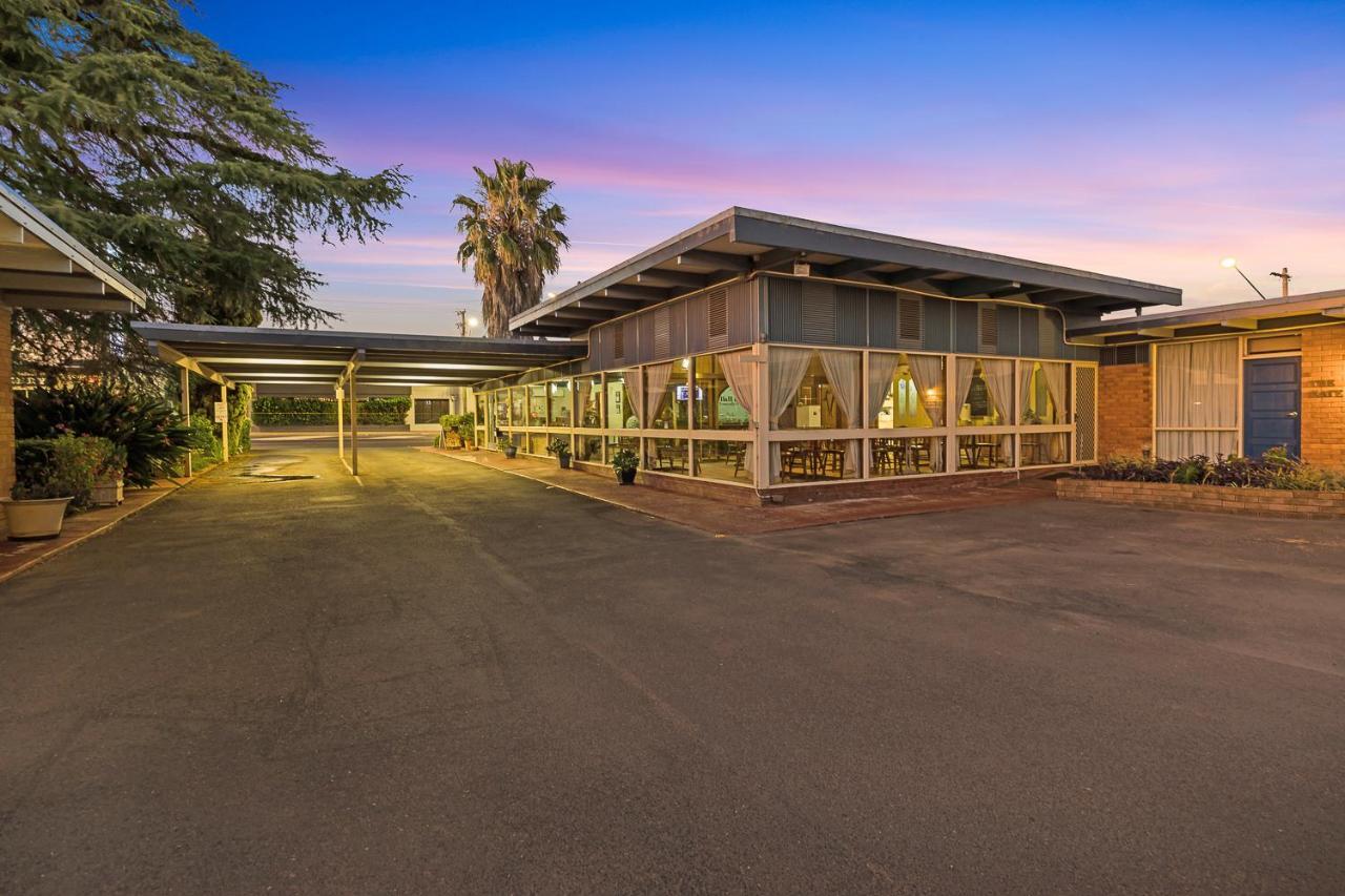 Plainsman Motel Forbes Zewnętrze zdjęcie